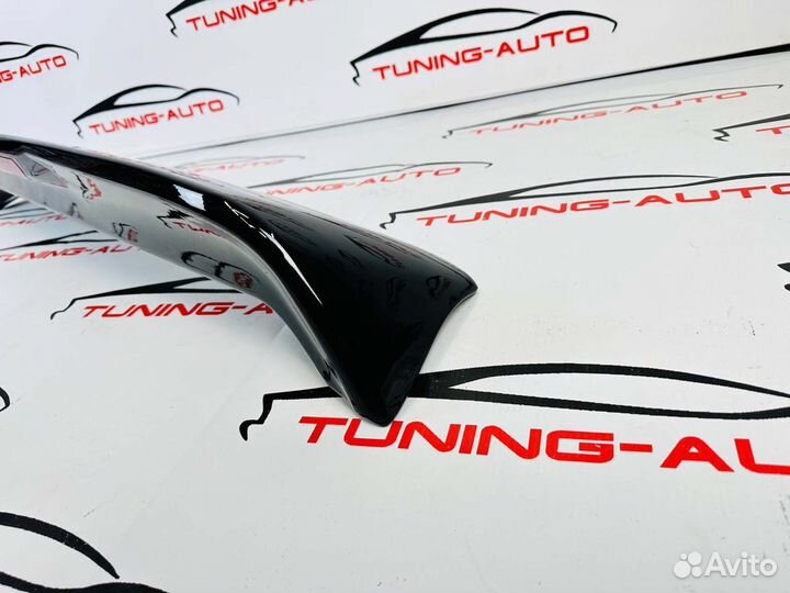 Спойлер на верх Toyota Land Cruiser Prado 120 U780