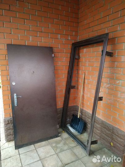 Дверь входная металлическая уличная
