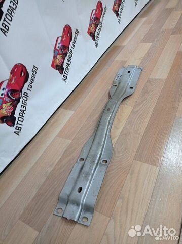 Кронштейн глушителя Усилитель пола Skoda Fabia