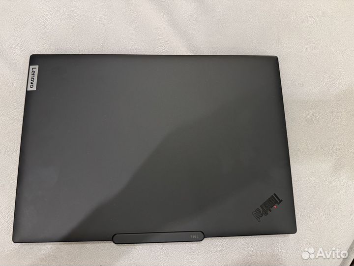 Lenovo ThinkPad T14s Gen 6 Snapdragon X Elite X1E