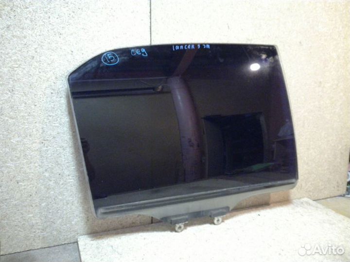 Стекло двери заднее правое Mitsubishi Lancer 9 1.6