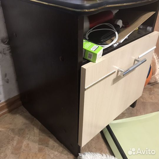 Тумба прикроватная