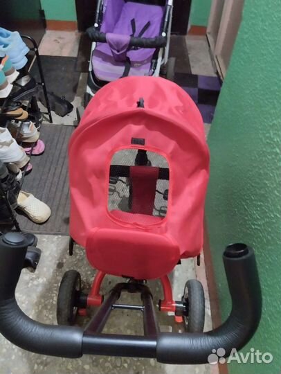 Трехколесный велосипед