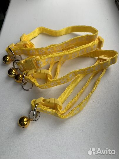 Ошейник новый с колокольчиком
