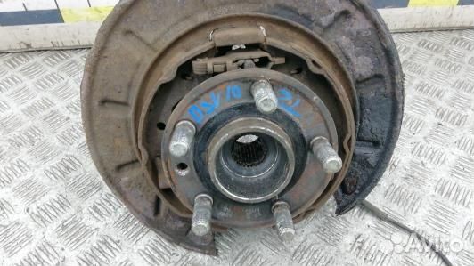 Ступица задняя левая land rover freelander 2 (DSV1