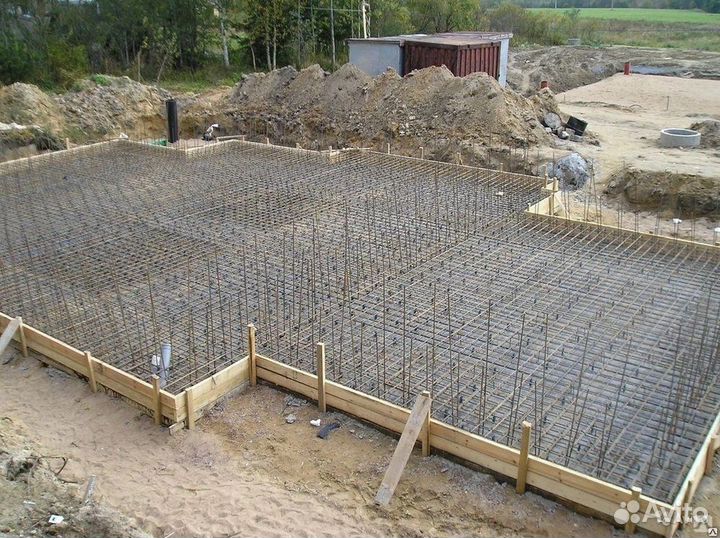 Бригада строителей