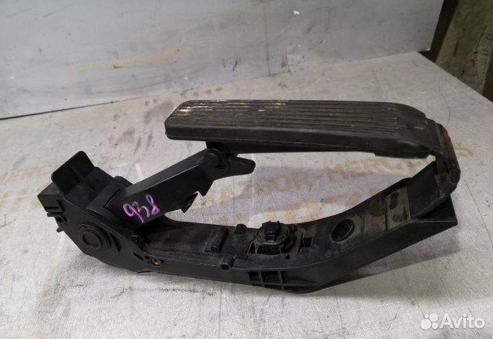 Педаль газа Mercedes E W211 646.961 2.2 CDI 2002