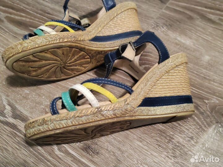 Босоножки женские 38 размер