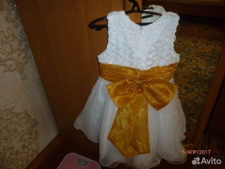 Платье на девочку