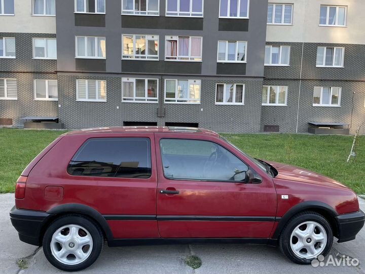 Volkswagen Golf 1.8 AT, 1994, 238 000 км