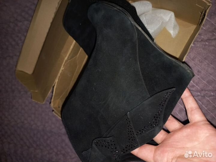 Ботинки женские