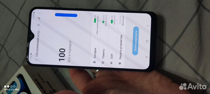 Samsung Galaxy A50, 4/64 ГБ