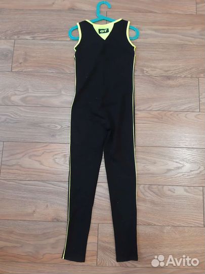 Комбинезон для гимнастики/ аэробики р-р 128