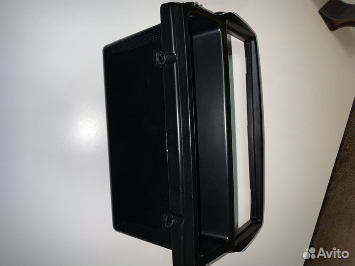 Рамка для магнитолы Лада Веста