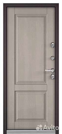 Дверь входная в дом