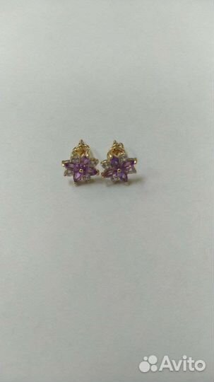 Золотые серьги гвоздики