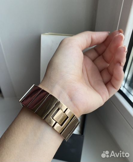Часы женские dkny золото