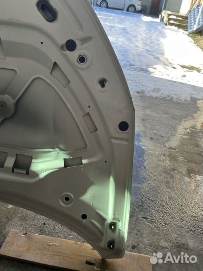 Капот LADA vesta белый