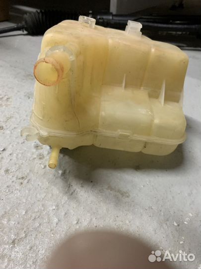 Бачок расширительный Chevrolet Cruze j300