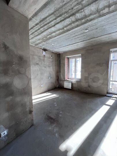 Квартира-студия, 32,9 м², 1/9 эт.