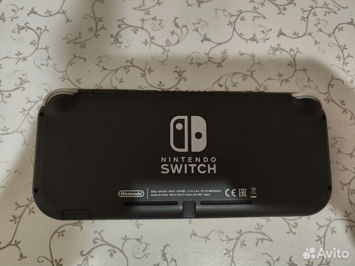 Nintendo switch lite