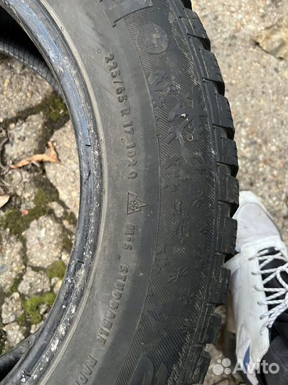 Continental Conti4x4IceContact 225/65 R17