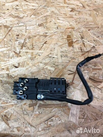 Силовой блок предохранителей Mercedes E W211 M