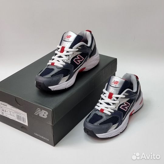 Женские кроссовки new balance 530