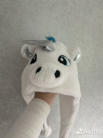 Шапка единорога и шапка зайца