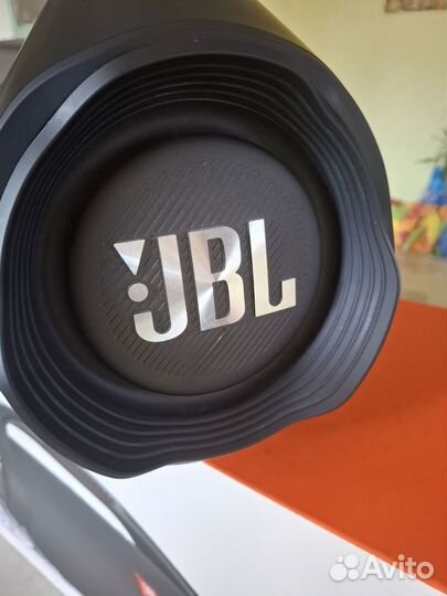 Колонка JBL boombox 2