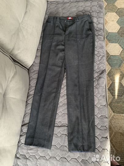 Школьная костюм