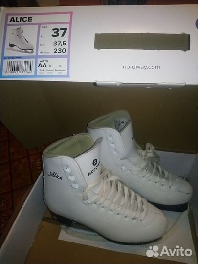 Коньки фигурные 37 размер