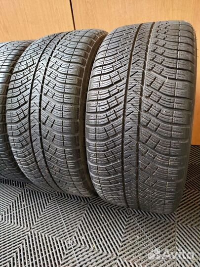 Michelin Pilot Alpin 5 SUV 275/40 R21 и 305/35 R21 107V