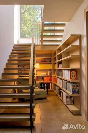 Лестница на второй этаж