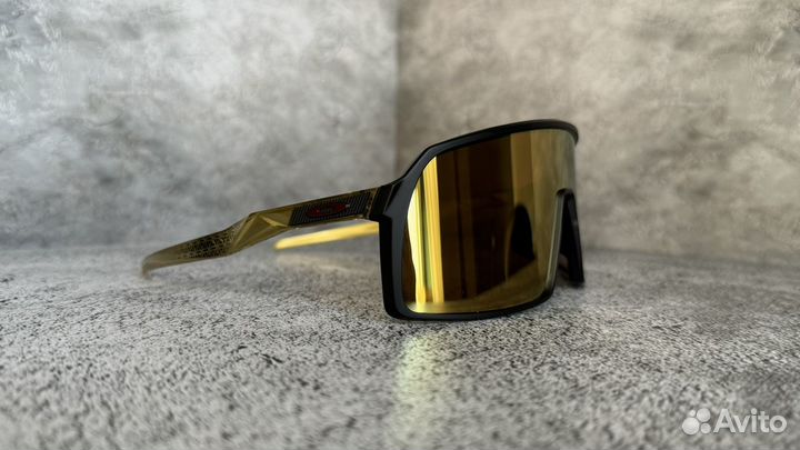 Оригинал Oakley Sutro Lunar New Year Prizm 24k