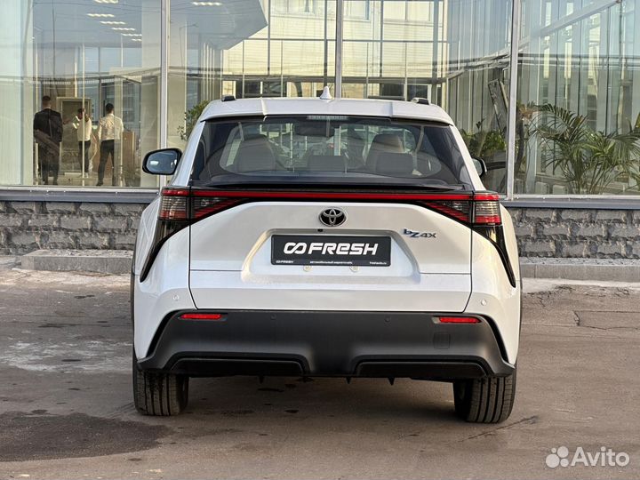 Toyota bZ4X 204 л.с. AT, 2022, 117 км