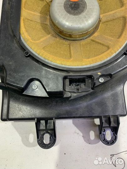 Сабвуфер Logic 7 Bmw 745 E65 N62B44 2004