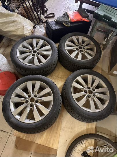 Nokian Tyres Hakkapeliitta R2 215/55 R17