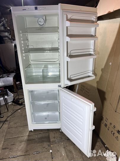 Холодильник Liebherr