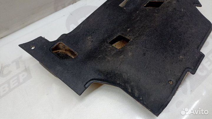 Дефлектор воздушный правый Peugeot 308 4A EP6 2011