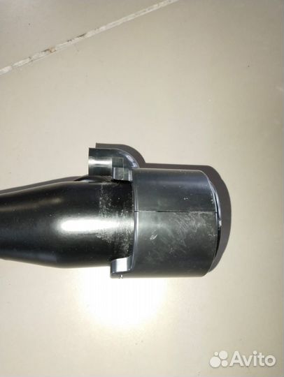 Горловина топливного бака Toyota Rav4