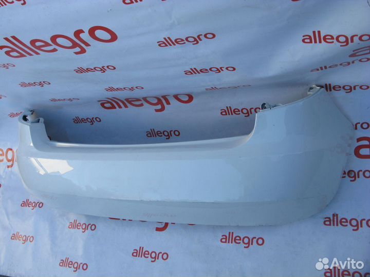 Skoda Fabia 2 Бампер задний белый 2007-2014