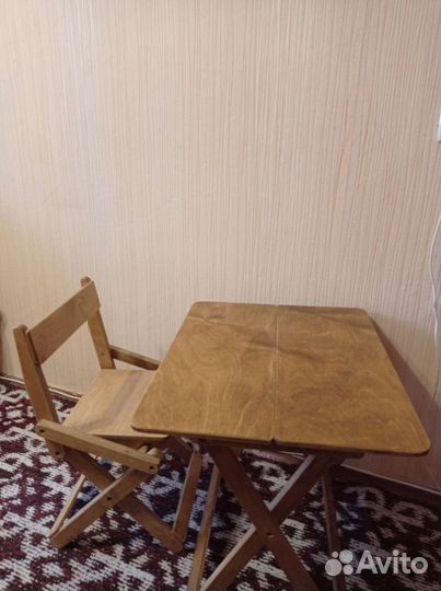 Детский стол и стул