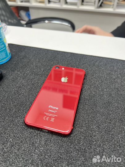 Телефон iPhone 8 64 gb