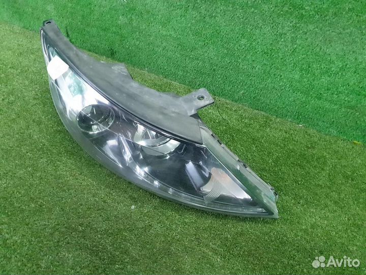 Фара правая Kia Sportage