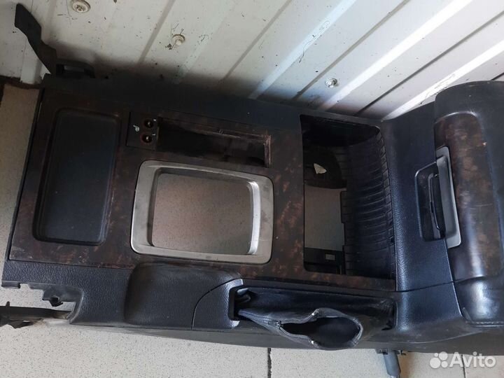 Дверные карты передние Toyota LC200