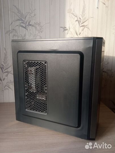 Настольный компьютер / пк