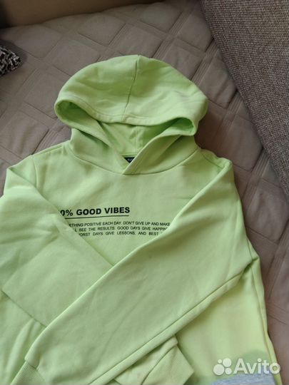 Спортивный костюм на мальчика на 9-10 лет