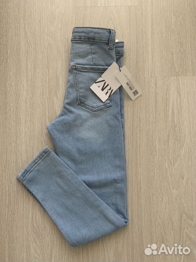 Джинсы Zara