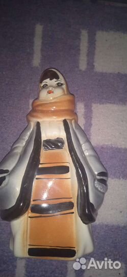 Статуэтка фарфоровая антикварная